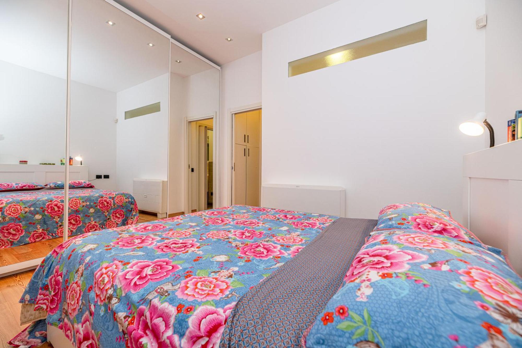 Quiet House In A Lively Area! Appartamento Milano
